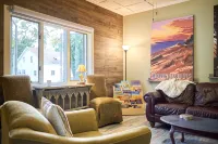 Discover stunning Northern Michigan from the comfort of the Port City Cottage - 3-Star