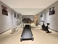 Gree Hotel (Hezhou Lingfeng SquareFar East Financial Center)