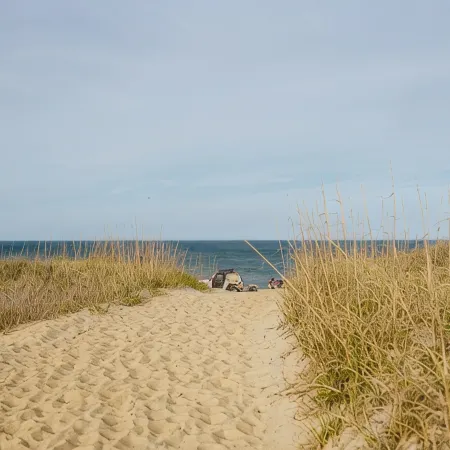 Salty Vibes/2 Blocks to Beach/Close Beach Access/Wright Memorial & Ocean Views