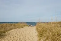 Salty Vibes/2 Blocks to Beach/Close Beach Access/Wright Memorial & Ocean Views - Homestays