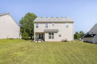 Sleeps 8: King sized bed - Home away from home, yet close to everything! - 3-Sterne