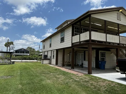 Great Fishing AndHunting Lodge and Vacation Home in Port O’Connor TX - Wifi