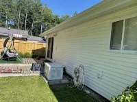 Quaint Cottage with lake access.<br> - Homestays