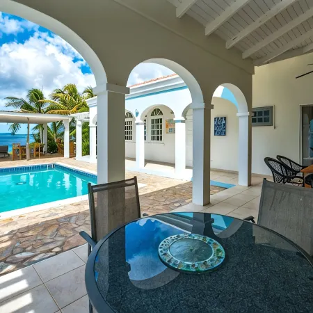 Oceanfront Villa, private pool, gazebo, great diving and snorkeling steps away