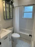 Studio, York Manor, Short Sand Beach - 부티크