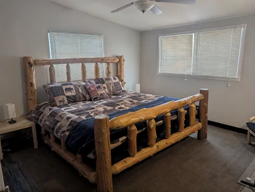 Near the park! 3-bedroom house with wifi and AC - 2-Star