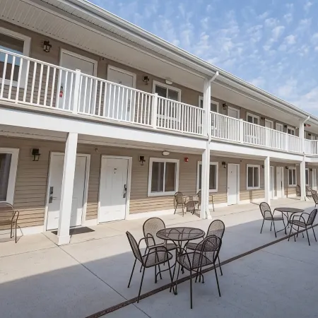 Affordable Suites of America Portage