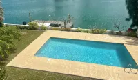 Luxury 2/2 Sleeps 6. Grand Bahama Condo w/ POOL, Boat Dock plus close to BEACH! - Pools