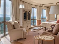Toscana Piazza by Toscana Valley Hotels near Pete Maze