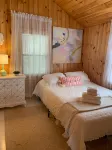 GREAT Newly Renovated  Sebago Lake- short walk to Nason`s beach🏠🏖🚗