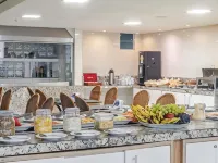 Rede Andrade Solmar Hoteles cerca de Faro de Cabo Branco