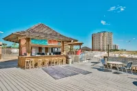 Highrise Oceanview Condominium on Pelican Beach - Private Pool