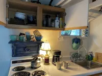 Cozy Cottage Old Fashioned Charm - Country Houses