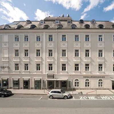 Hotel am Mirabellplatz Hotels near Mozarteum