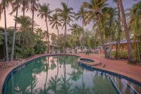 Knotts Crossing Resort - Pools
