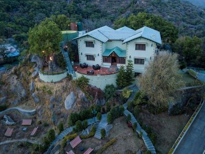 The Colonial Manek Manor by SAH