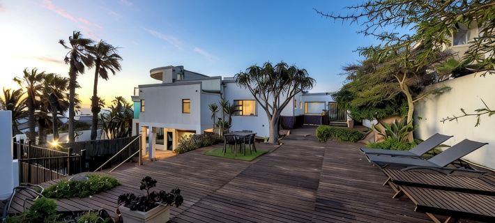 Sir David Baird 22 Hotels in Bloubergstrand