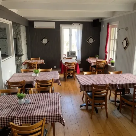 Auberge la Camarine Отели в г. Бопре