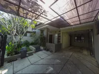 Sukasari Guesthouse - Homestays