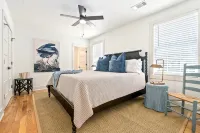Gorgeous Auburn Getaway! BRAND NEW 3Bed/3Bath - Kitchens