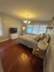Spacious and Homey 6-Bed Beach House in Salisbury