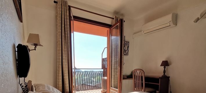 T2 sea & mountain view in the heart of the UNESCO-listed Gulf of Porto Hotels in Ota