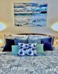 Serenity awaits - located just steps from beautiful Poipu beach with A/C! - piscina