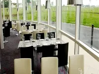 Holiday Inn SALISBURY - STONEHENGE by IHG - breakfast