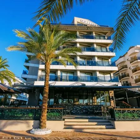 Aurasia Beach Hotel
