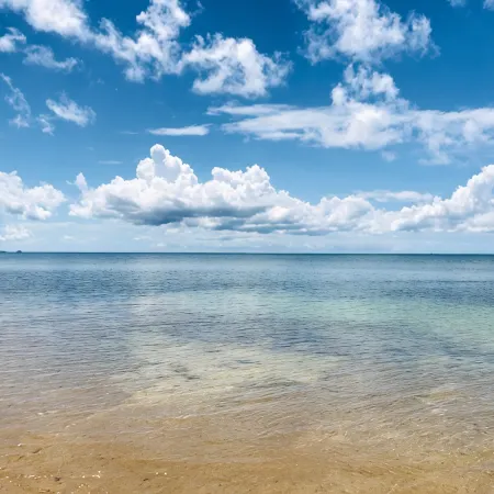 Ishigaki Northern Cottage Achimiin Отели рядом с достопримечательностью «Пляж Сансет, Исигаки»