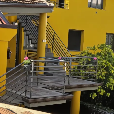 Select Executive Residence