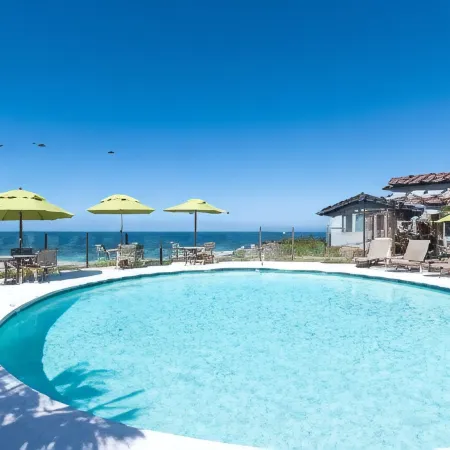 Wave Crest Resort