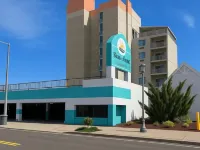 Sun & Sand Resort Oceanfront Suites Отели рядом с достопримечательностью «Пляж Сандбридж»