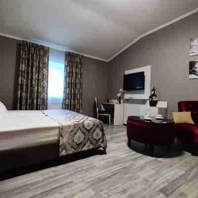 Club Hotel Boston Rooms