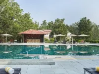 Club Mahindra Kanha - Pools
