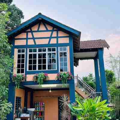 Gading Chalet Hotel Exterior