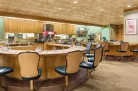 Ramada by Wyndham Elko Hotel at Stockmen's Casino - breakfast