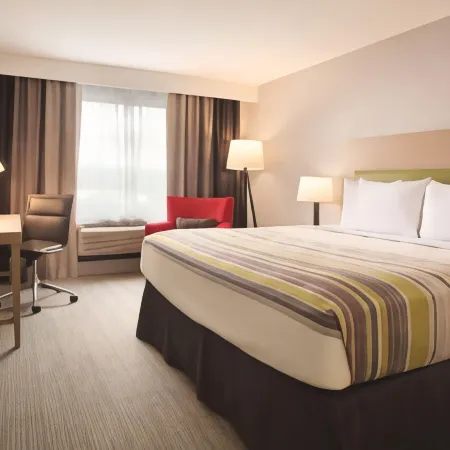 Country Inn & Suites by Radisson, Stockton, IL
