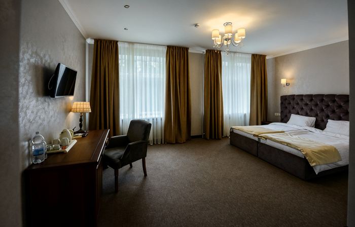 GK Victoria Hotel