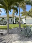Beautiful Floridian Oasis with Heated Pool, Hot Tub and Close to Beaches! - Beach