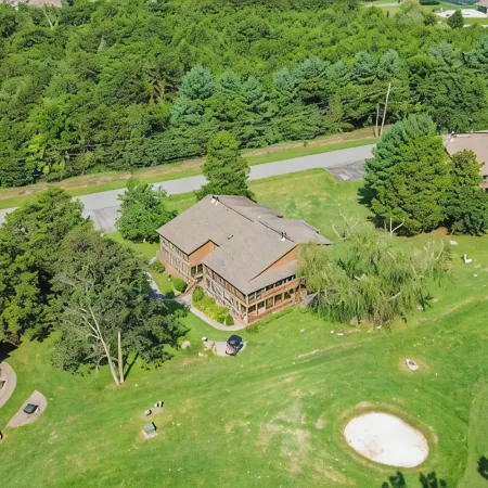 Welcome to Beauty on the 7th Fairway – Your Golfing Retreat