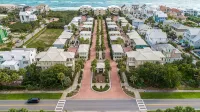 Luxe gulf side living between Rosemary & Alys - walk to beach & oceanfront pool