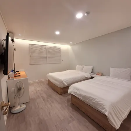 Elysian Hotel
