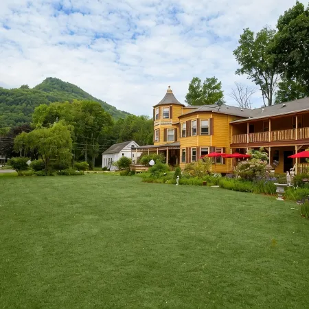 The Fairlawn Inn