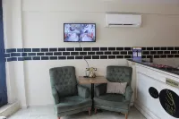The Lola Hotel - โรงแรมราคาถูก