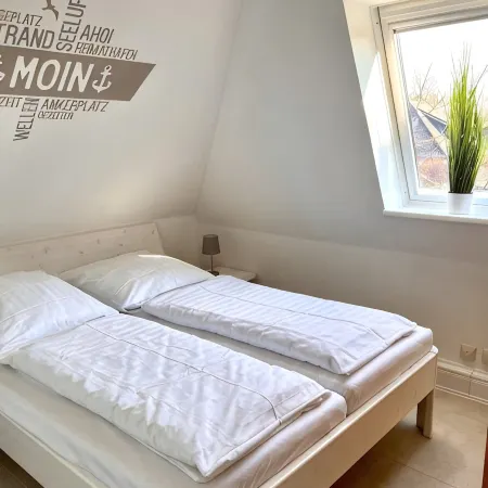 Bright, modern apartment with sauna at the house, between the districts of Dorf and Bad