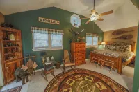 Deerfield Cabin  Location, Location, Location! Best in Downtown Helen! - 3-نجوم