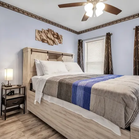 Charming 3-Br House in lovely Buffalo with AC, WiFi & Free Parking