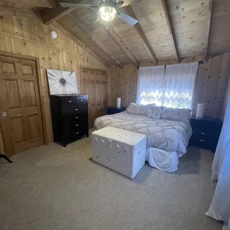 Gorgeous Chalet Getaway with Cabin Feel sleeps 10 at Innsbrook Resort