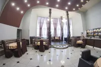 Plaza Hotel - breakfast